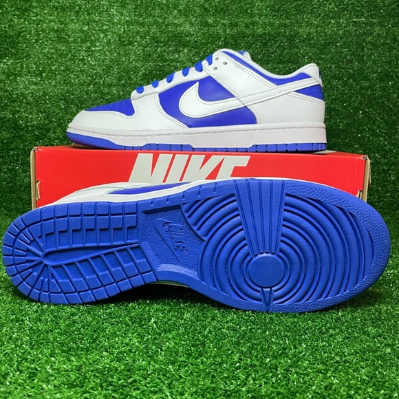 Dunk Low - Picture 2 of 3